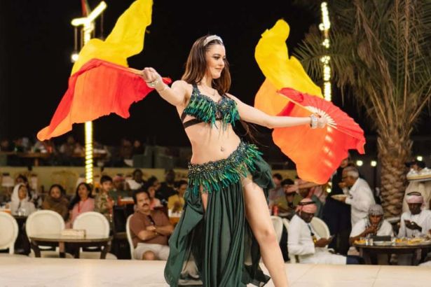 Enjoy a Live belly dance and an overnight desert safari in Dubai – With Desert and City Escape